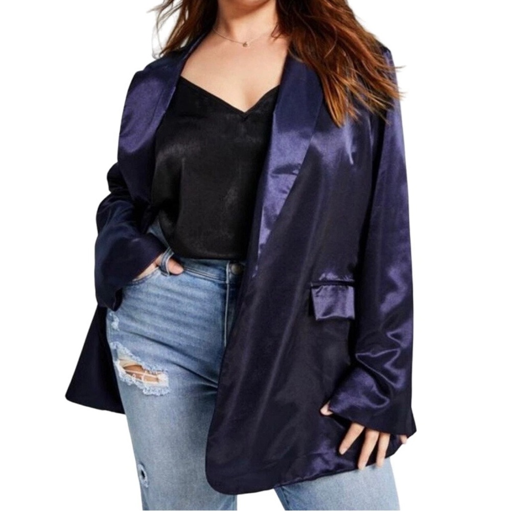 Elegant Navy Blazer for Women